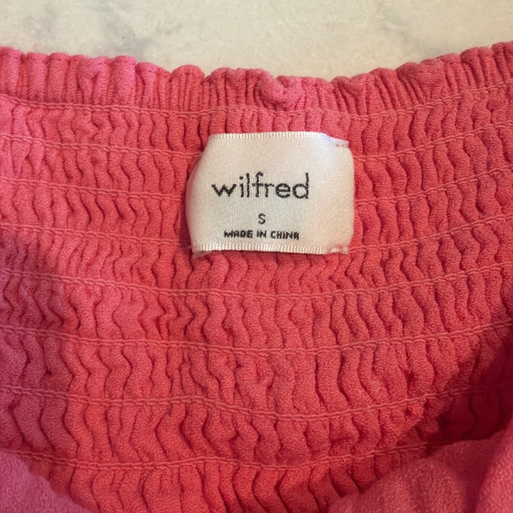 Wilfred Aritzia Puff Sleeve Blouse Womens S Pink Smocked Crop Top Cottagecore - Picture 2 of 9